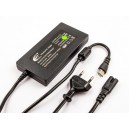 Carregador Universal Ac/DC, 100-240V Seleção automática de voltagem com display LED, Ultra-Slim, 11 Conectores - 70W