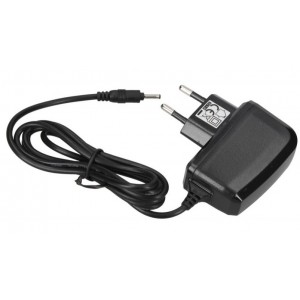 CARGADOR MOTOROLA, C200/C300/T190/T191 5V, DC, 0,5A, 3,0X1,0MM SIN PINO CENTRAL